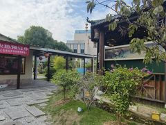 -湘力力小院·鱼汤泡饭(枫林路店)