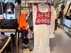 -URBAN REVIVO(北京斯普瑞斯奥特莱斯店)