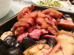 脆皮德国咸猪肘-旺顺阁鱼头泡饼(小红门店)