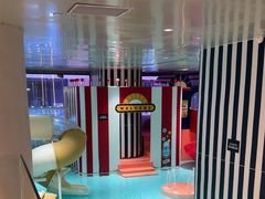 -涨巢·潮玩水疗局