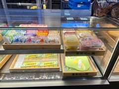 面包甜点陈列柜-墨茉点心局(梅溪湖新天地一店)