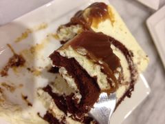 白巧克力瑞士卷-Awfully Chocolate(来福士广场店)