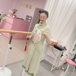 -艺佳舞蹈培训学校