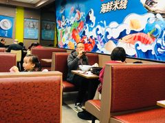 卡座-灵芝妹子海鲜米线(香炉礁山姆店)