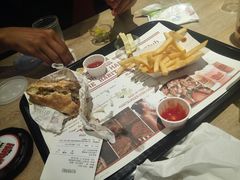 -The Habit Burger Grill 哈比特汉堡(爱琴海店)