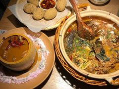 柴火稻草禾花鱼-吃饭皇帝大(解放西路店)