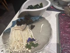 -牛村来人潮汕牛肉火锅(西单店)