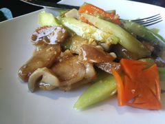 芥兰炒脆猪肉-食肆&Fourteen(武林夜市店)