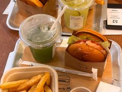-M Stand(南京新街口金鹰店)