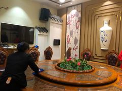 -万重锦·人文川菜馆(骡马市店)