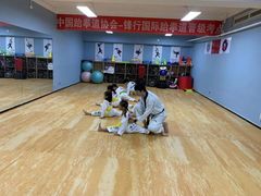 -嗨动跆拳道体能馆(菜百店)