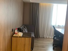 -长沙晚报大道亚朵酒店