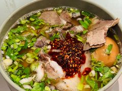 -臻老板牛肉面(光华路SOHO店)