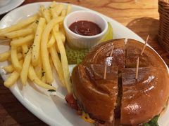 -羽深肉铺 Steak & Wine