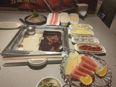 -海底捞火锅(新松江路店)