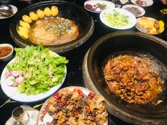 -鱼窝棚柴火铁锅炖(富山屯店)