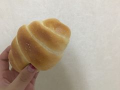 日式经典盐面包-啊噗吐呦现场烘焙(麦凯乐店)