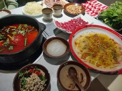 -贵府酸汤牛肉火锅·贵州老字号(飞山街店)