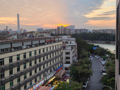-维也纳酒店(广州番禺大石江景花园店)