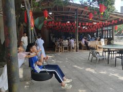 -鲤鱼塘农家山庄