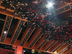 -野山舂·贵州现舂酸汤火锅(鸿通城店)