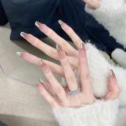 -赢韵美甲美睫瑞士净斑中心