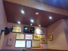 -谢老五跷脚牛肉·非遗传承店