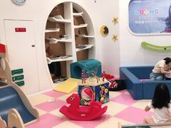 -龙格亲子游泳·水育早教运动中心(绿宝中心)
