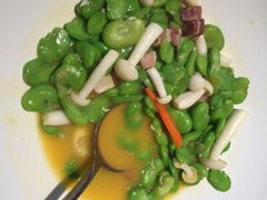 咸肉菌菇烩豆瓣-梅花境(万科店)