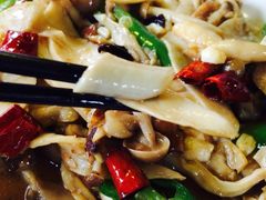 -民食香·腊排骨野生菌美食(木府店)