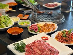 -老熟人烤肉城(马家堡店)