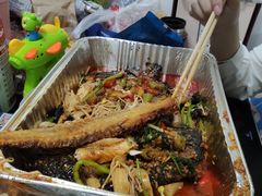 -鸣记脆皮烤鱼·海鲜烤鱼(三八广场店)