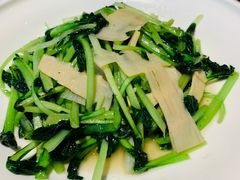 -八府香鸭·啫啫煲(华山路店)