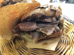 -洪峰浩老北京烧饼夹肉(角门路店)