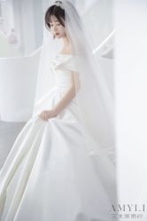 -艾米丽婚纱礼服