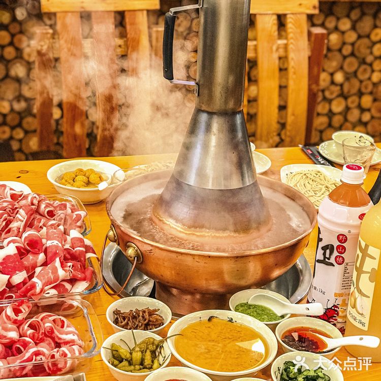 哈尔滨这家四层还爆满🔥的火锅店真是馋肉好去处