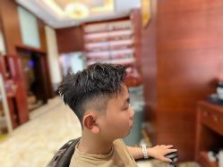 -尼特斯男士发型馆