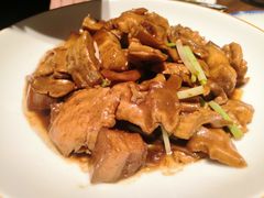 歙县笋煨黑毛猪肉-山里亲戚(淞虹路店)