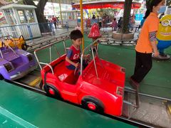 -顺德大良半月城游乐场