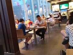 用餐区-麦当劳(国贸店)