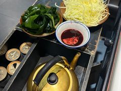 -卤校长老火锅(杨家坪直营店)