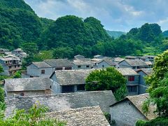 -高荡千年布依古寨旅游景区