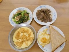 -爱月宝月嫂·育儿嫂(哈尔滨总店)