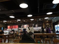 大堂-星巴克臻选(青岛麦凯乐分店)