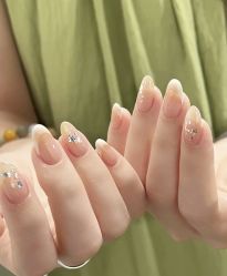 -桃色美甲沙龙