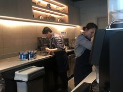 大堂-瑞幸咖啡(巴黎春天陕西路店)