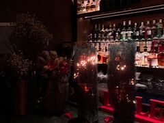 -Mogul Eatery·大亨餐酒馆
