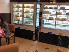 -红宝石·鲜奶小方·海派西点房(南丹店)