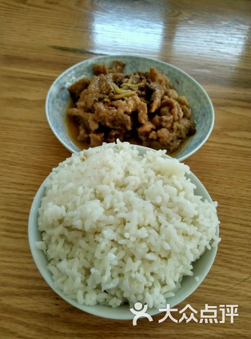聚朋扣碗店米饭图片 - 第1张