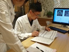 -柏乐口腔医院·舒适化无痛种植牙中心(东盟商务区院)